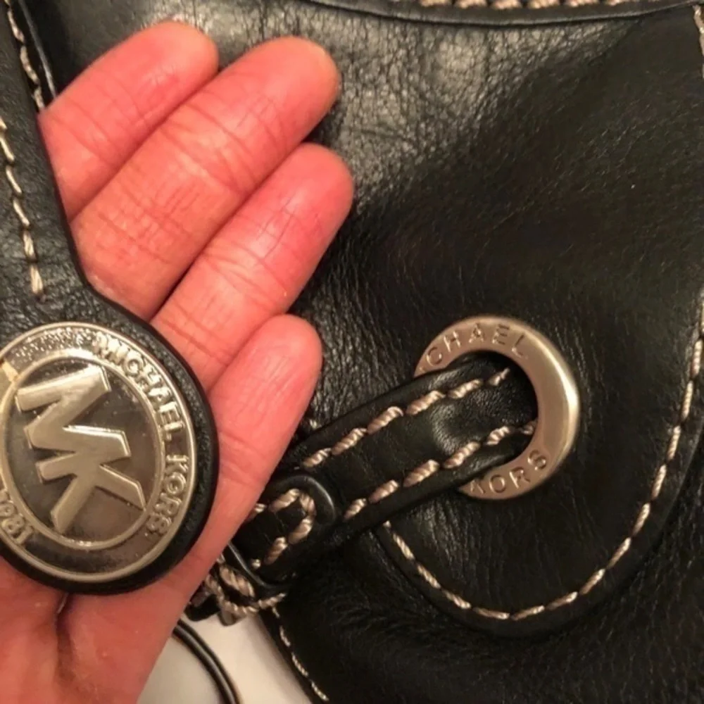 Michael kors vintage black leather hobo bag purse
